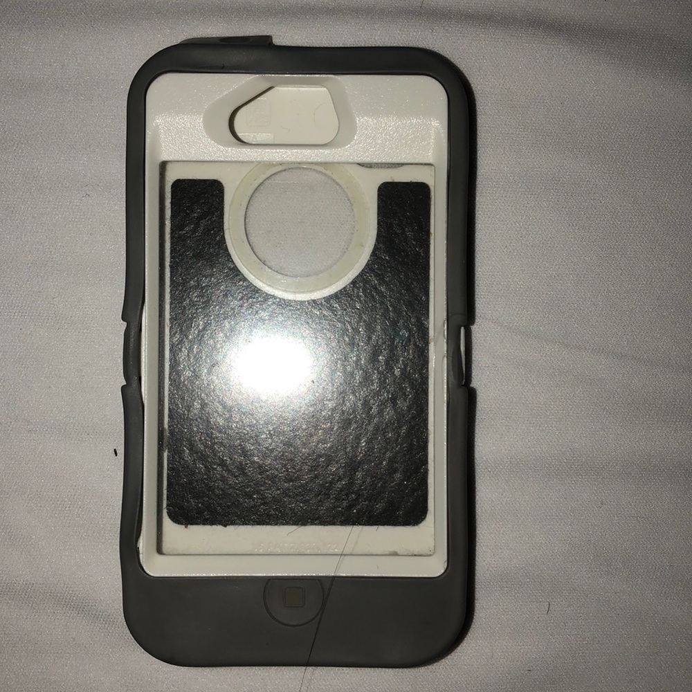 Phone case - Picture 2 of 6